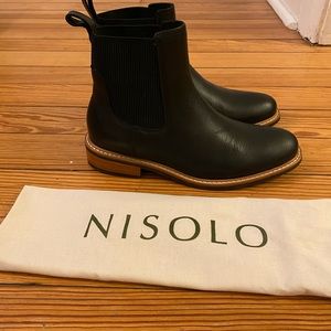 W9.5 Nisolo Chelsea boots- brand new unworn